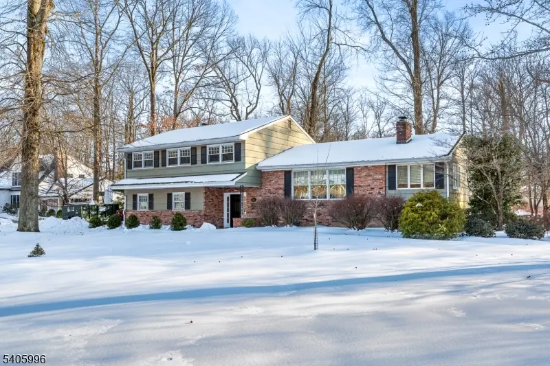 1242 Sunnyfield Ln, Scotch Plains, NJ 07076 - #2