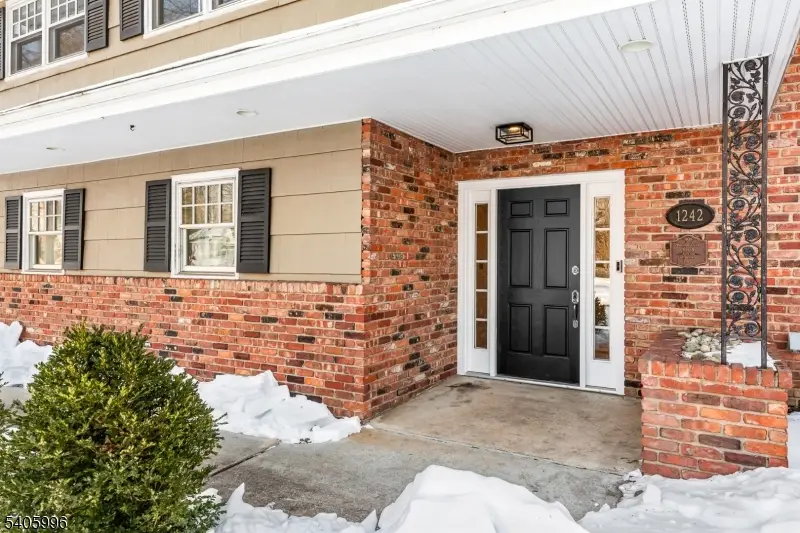 1242 Sunnyfield Ln, Scotch Plains, NJ 07076 - #3