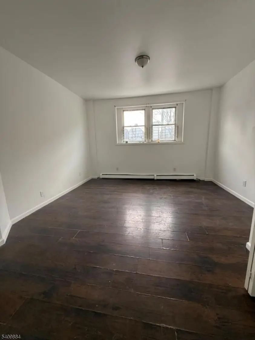 539 E Jersey St, Elizabeth, NJ 07206 - #2