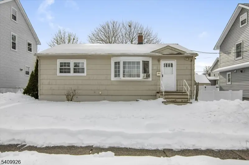 33 Daka Ct, Bloomfield, NJ 07003 - #1