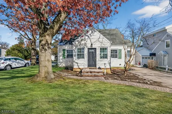 101 Ravine Dr, Matawan Boro, NJ 07747