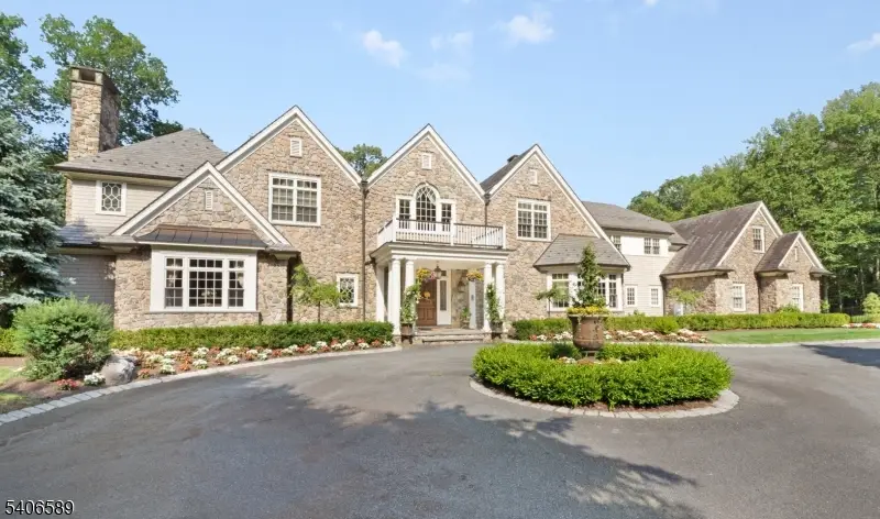 4 Rainetree Rdg, Mendham Township, NJ 07945 - #1