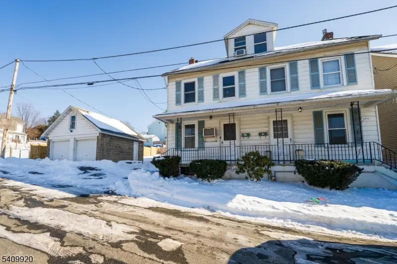 34 N Prospect St, Delaware Park, NJ 08865 - #2