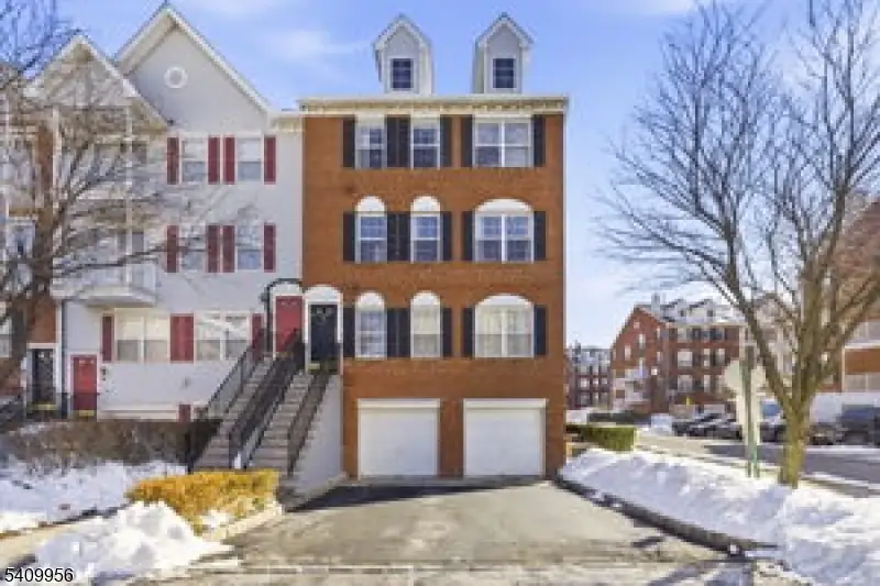 226 Matthews Dr, Newark, NJ 07103 - #1