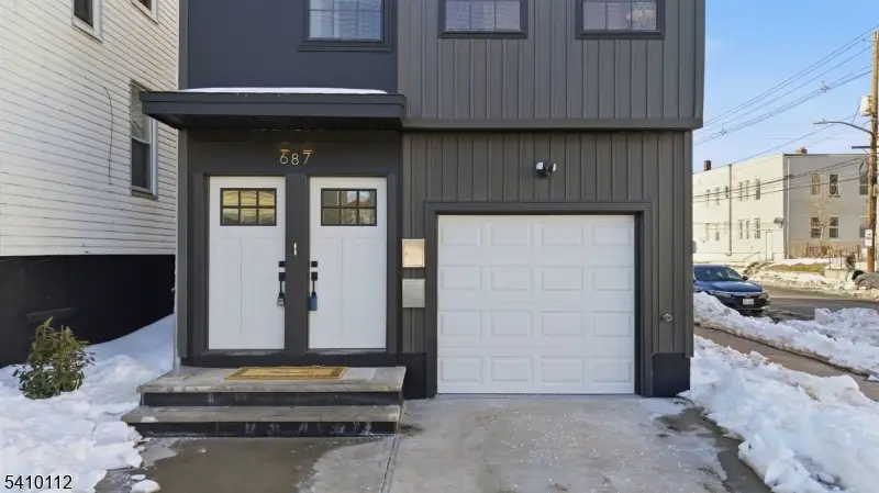 687 18th Ave, Irvington, NJ 07111 - #2