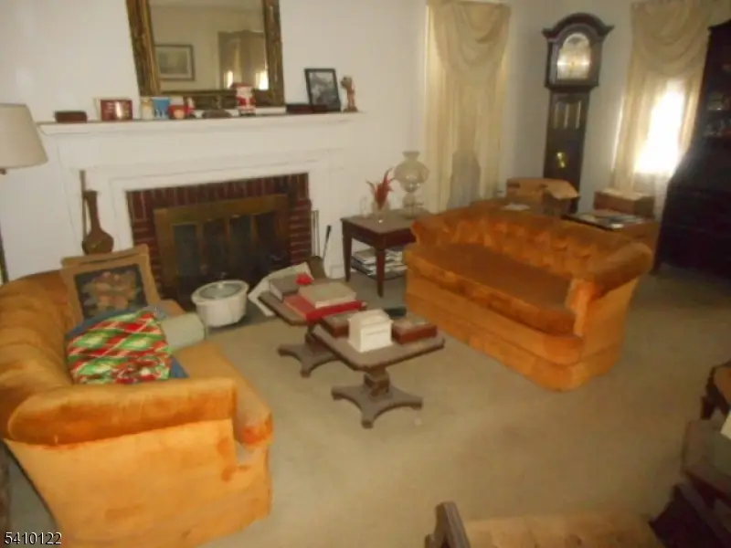 52 E Sumner Ave, Roselle Park, NJ 07204 - #2