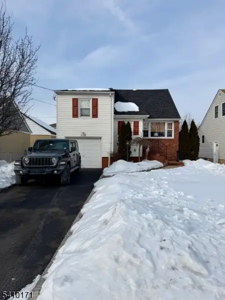 556 Locust Ave, Garwood, NJ 07027 - #1