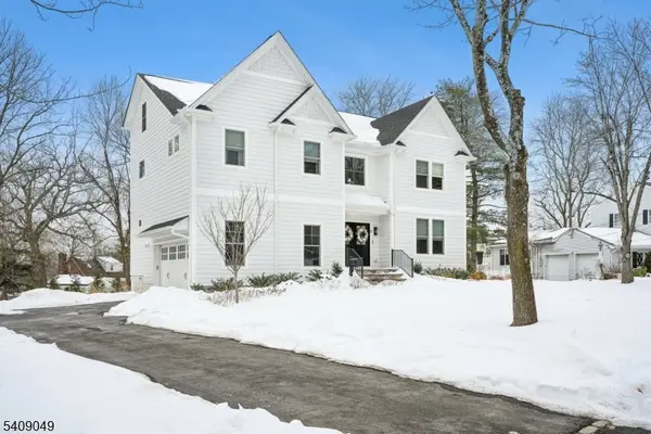 8 Fox Chase Rd, Madison Boro, NJ 07940