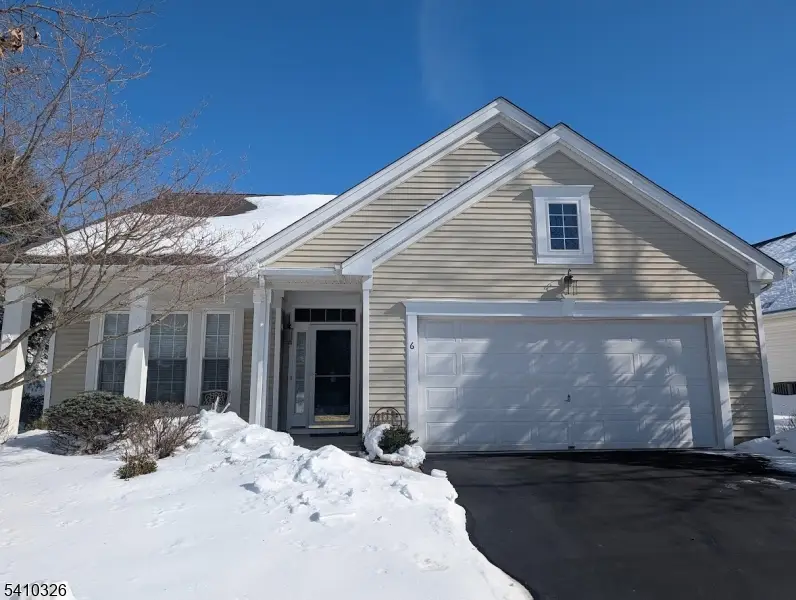 6 Weybourne Ln, Brookfield, NJ 07823 - #1