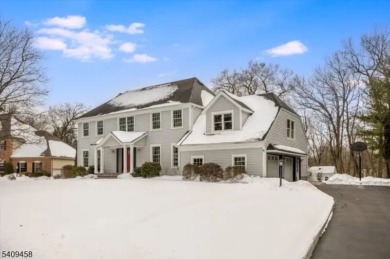 4 Ash Cir, Hanover, NJ 07950 - #3