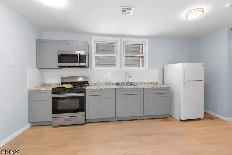 34 Tichenor Ter, Irvington, NJ 07111 - #3