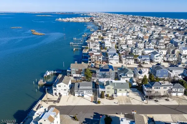 25 W Bayberry Dr, Long Beach Twp., NJ 08008