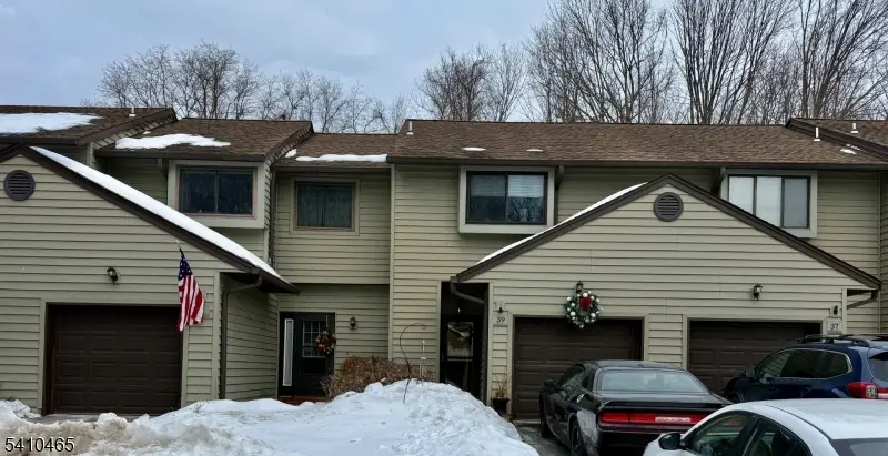 39 Oriole Ter, Hampton Township, NJ 07860 - #1