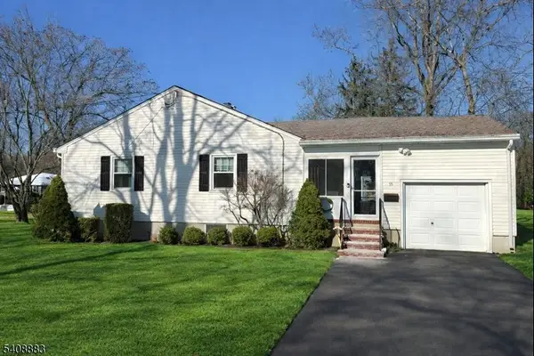 55 Watnong Dr, Morris Plains Boro, NJ 07950