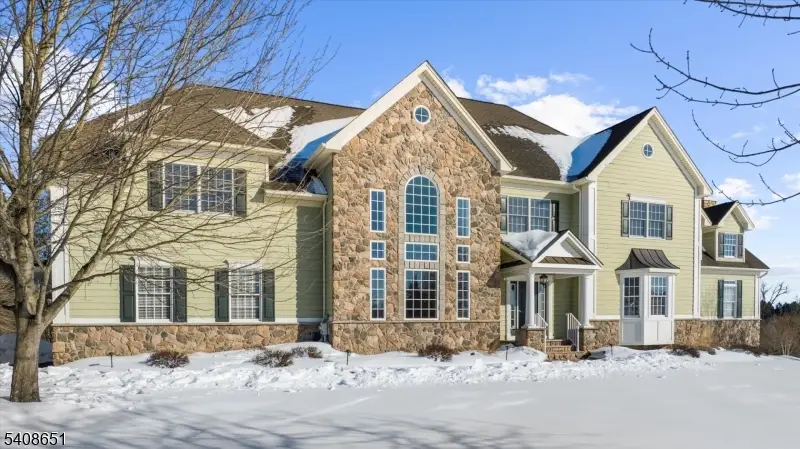 4 Steinbeck Ct, Alexandria, NJ 08848 - #2