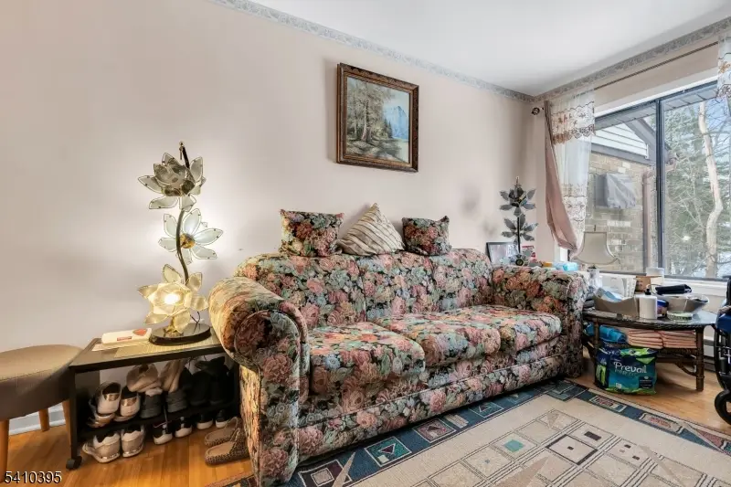 160 Cross Slope Ct #J, Manalapan Township, NJ 07726 - Image #3