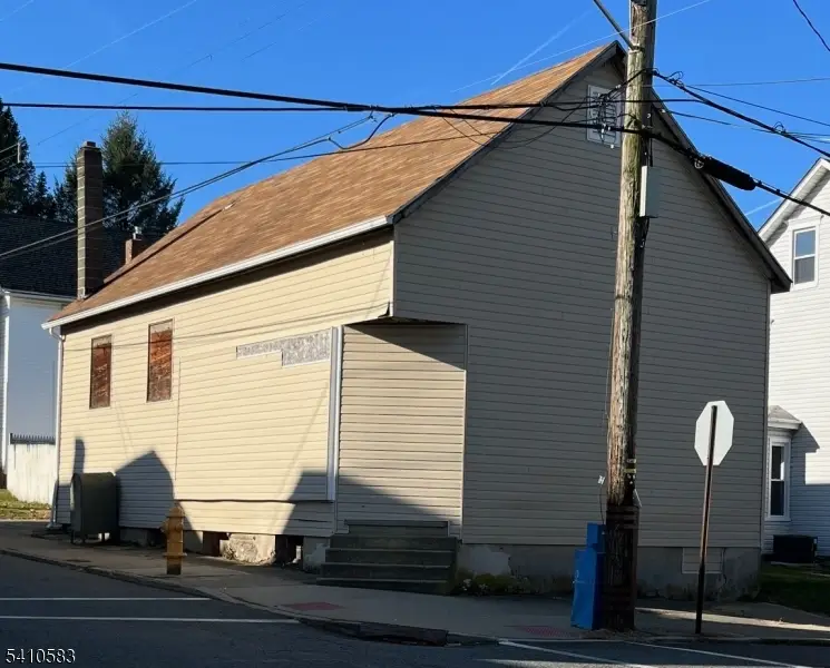 64 Filmore St, Phillipsburg, NJ 08865 - #1