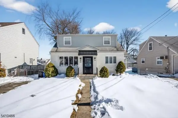 88 Harrington Rd, Clifton City, NJ 07012