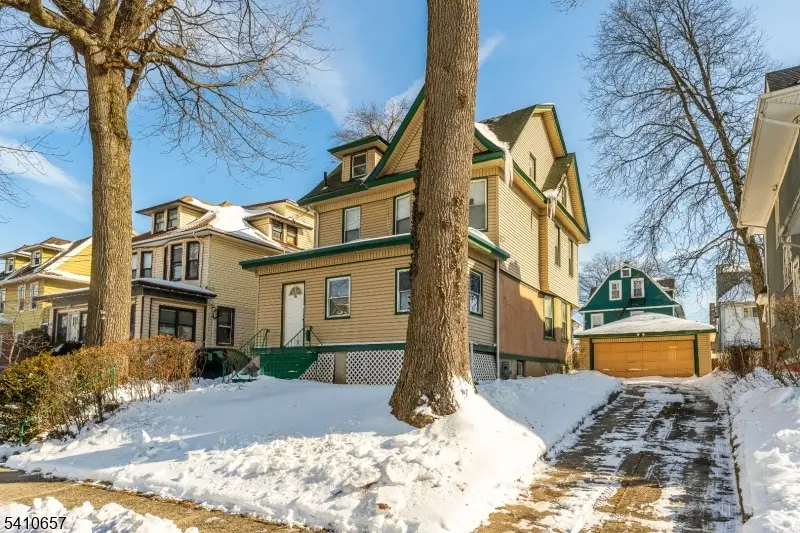 757 Parker St, Newark, NJ 07104 - #3