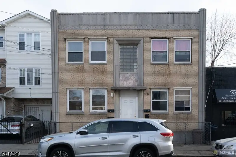588 S 10th St, Newark, NJ 07103 - #2