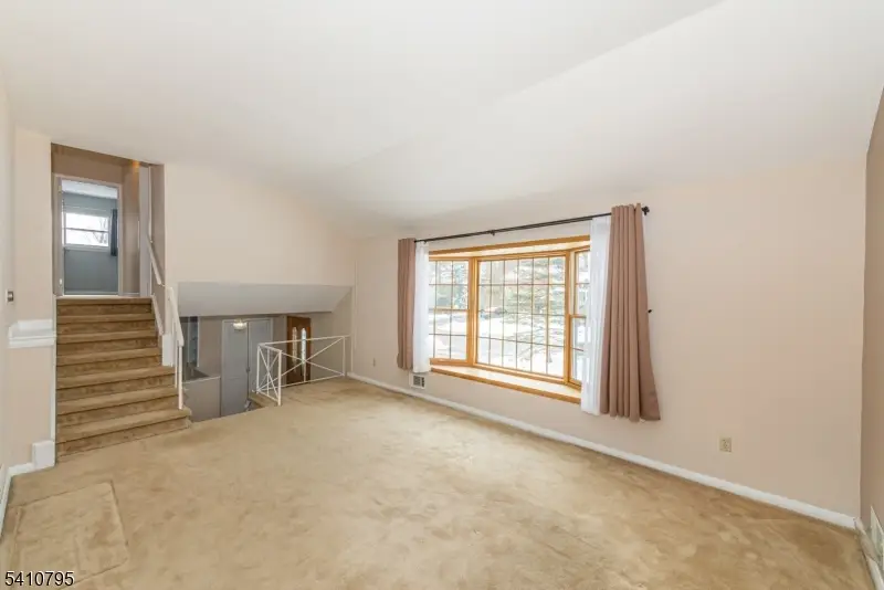 5 Beechwood Dr, Succasunna, NJ 07876 - #3