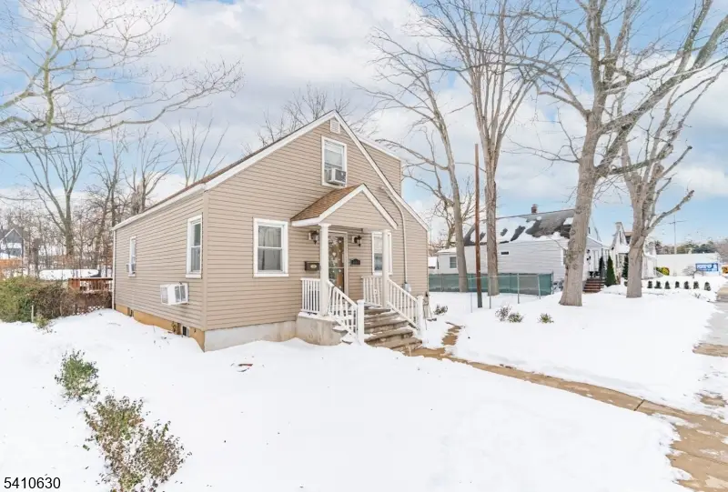 909 Seymour Ave, Linden, NJ 07036 - #2