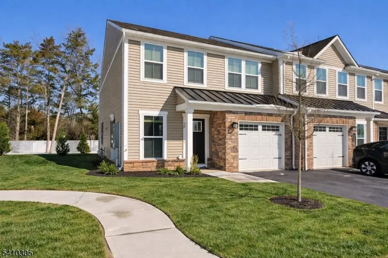 20 Owen Ct, Franklin Center, NJ 08873 - #3