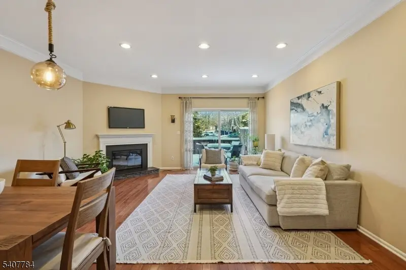 122 Hempstead Ct, Madison, NJ 07940 - #3