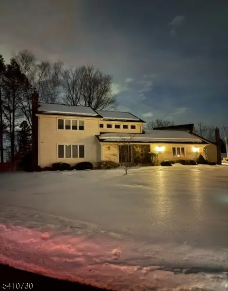 2 Edith Ct, East Hanover, NJ 07936 - #1