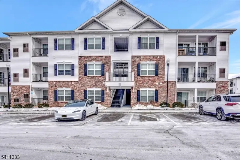 715 Stiller Ln #715, Monroe Township, NJ 08831 - #1