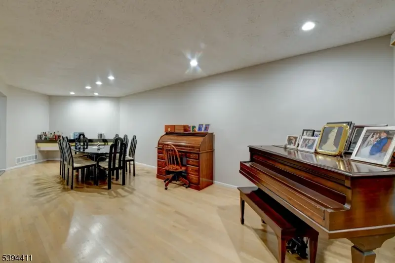 3702 Park Place, Springfield, NJ 07081 - #3