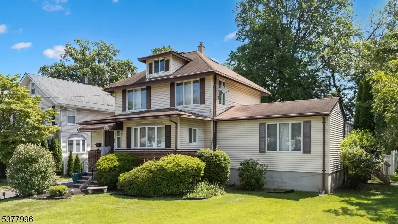 401 Brookside Pl, Garwood, NJ 07027 - #1