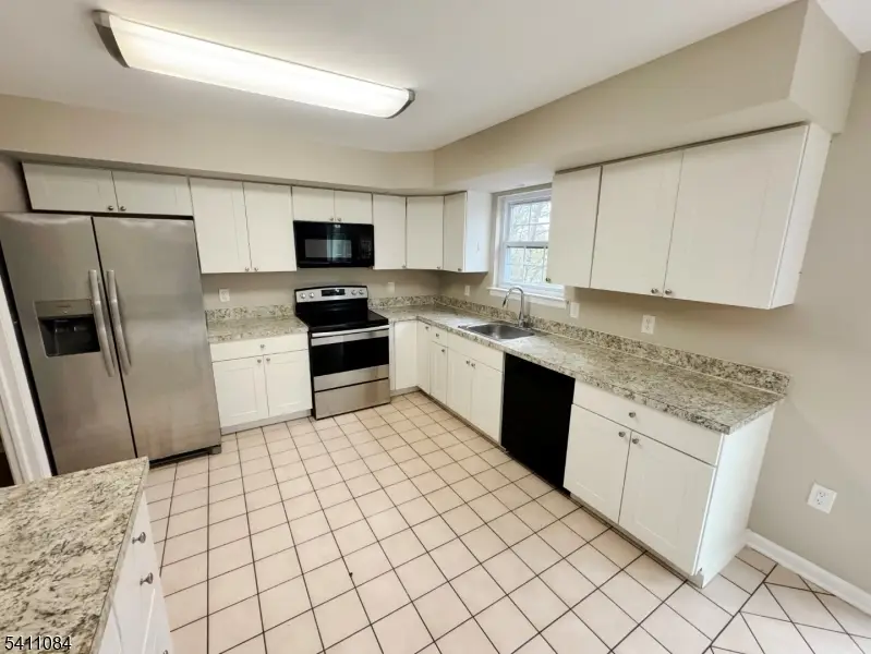 1004 Hill St, Phillipsburg, NJ 08865 - #3