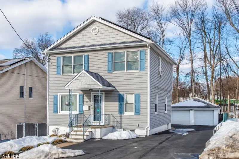 15 Rose Pl, Woodland Park, NJ 07424 - #1