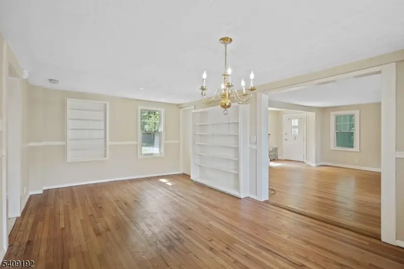 81 Summit Ave, Chatham, NJ 07928 - #1