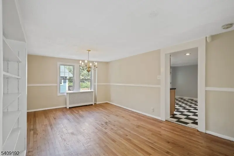 81 Summit Ave, Chatham, NJ 07928 - #2