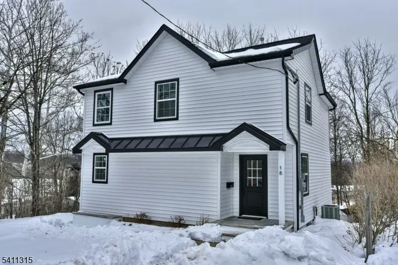 18 Governor Haines St, Hamburg, NJ 07419 - #1