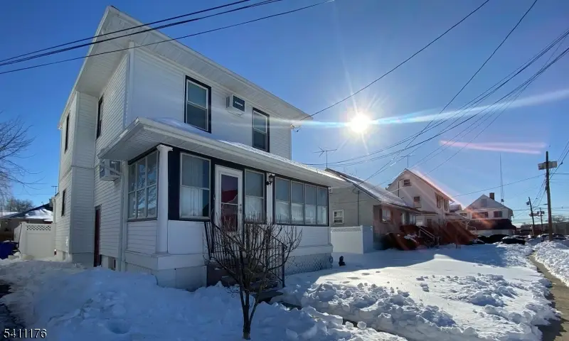 215 Victory St, Roselle, NJ 07203 - #1