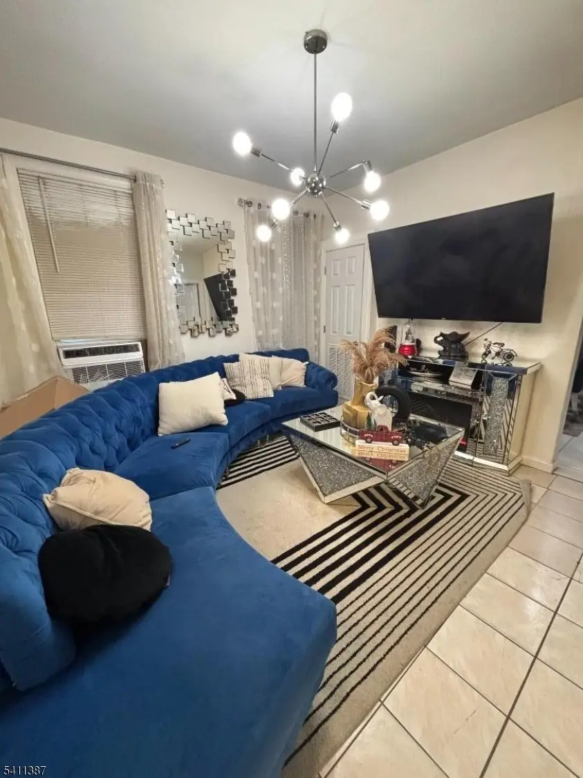 23 Oak St, Paterson, NJ 07501 - #3