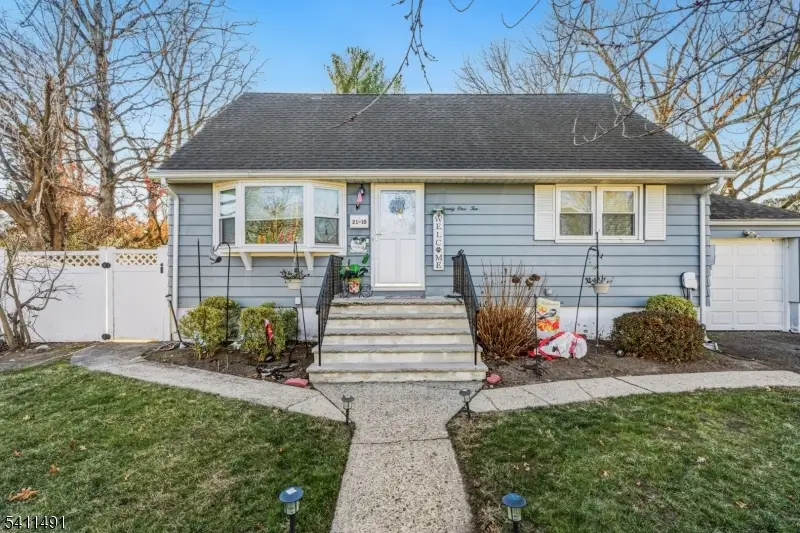 21-10 Carlisle Pl, Fair Lawn, NJ 07410 - #2