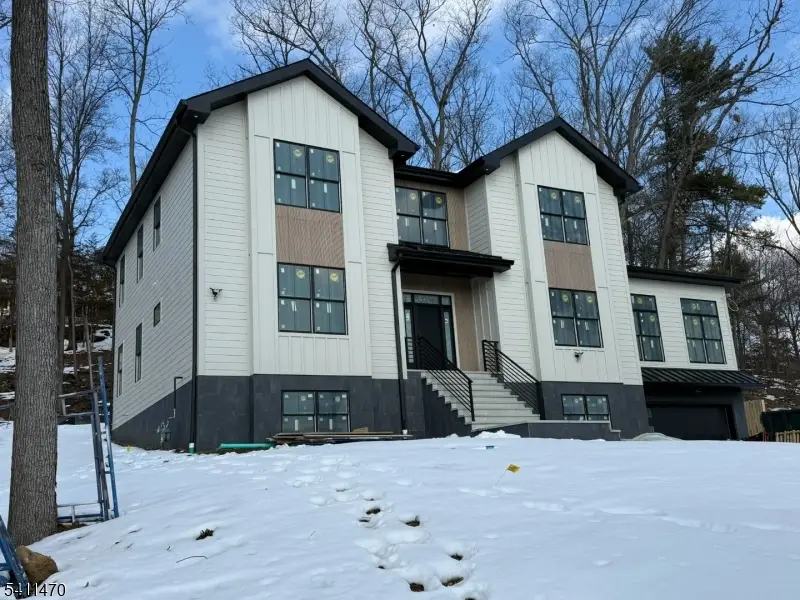 24 Peterson Rd, Wayne, NJ 07470 - #1