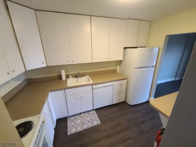 10 N Wood Ave #203, Linden, NJ 07036 - #2