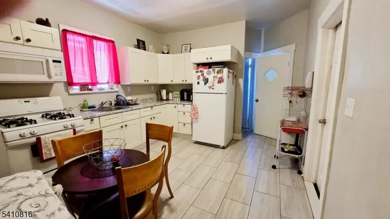 190 Columbia Ave, Passaic, NJ 07055 - #3