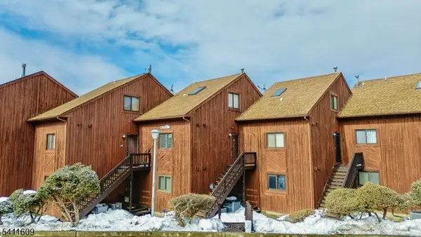 1 Onuma Ct, Vernon Twp., NJ 07462