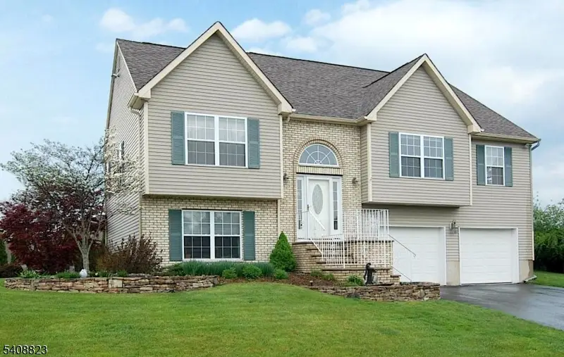 22 Paterson Pl, Newton, NJ 07860 - #1