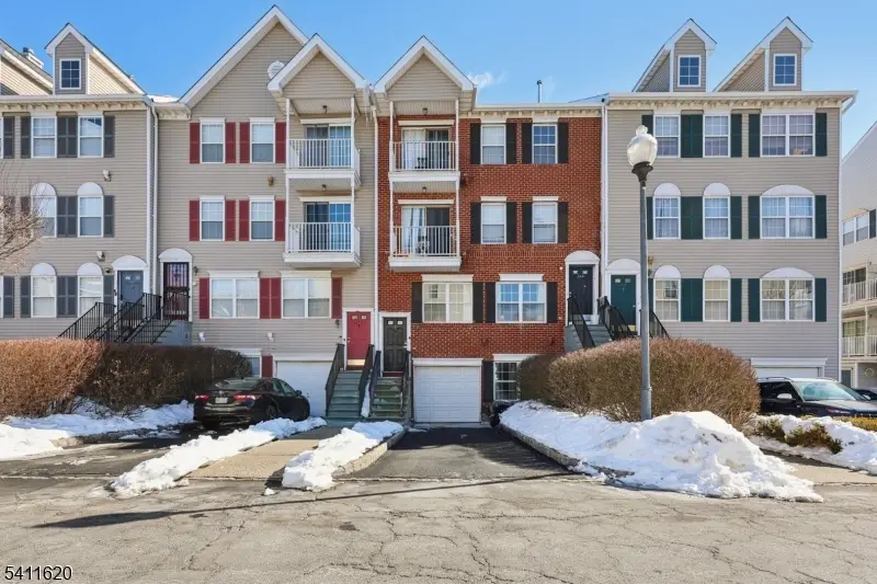 246 Matthews Dr, Newark, NJ 07103 - #1