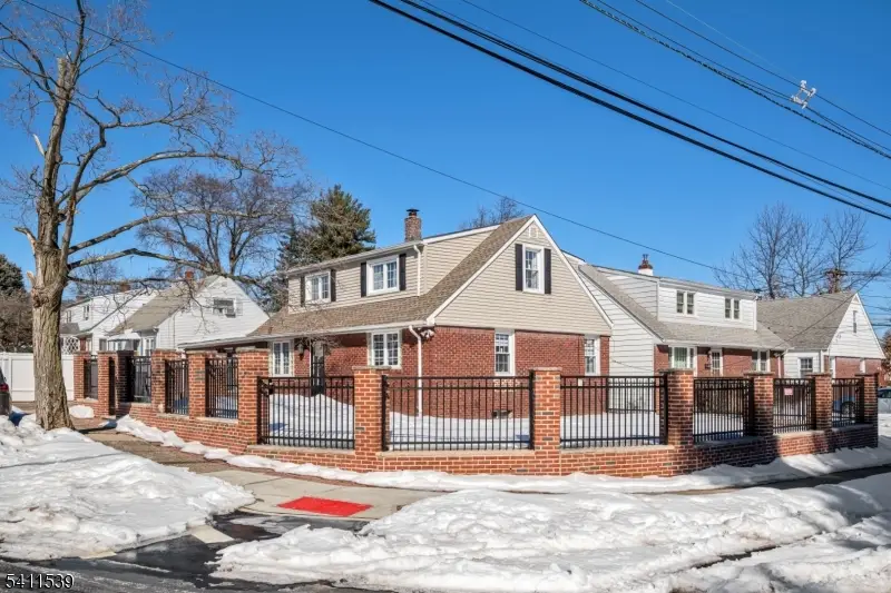 15 Furrey Pl Cv, Paterson, NJ 07522 - #3