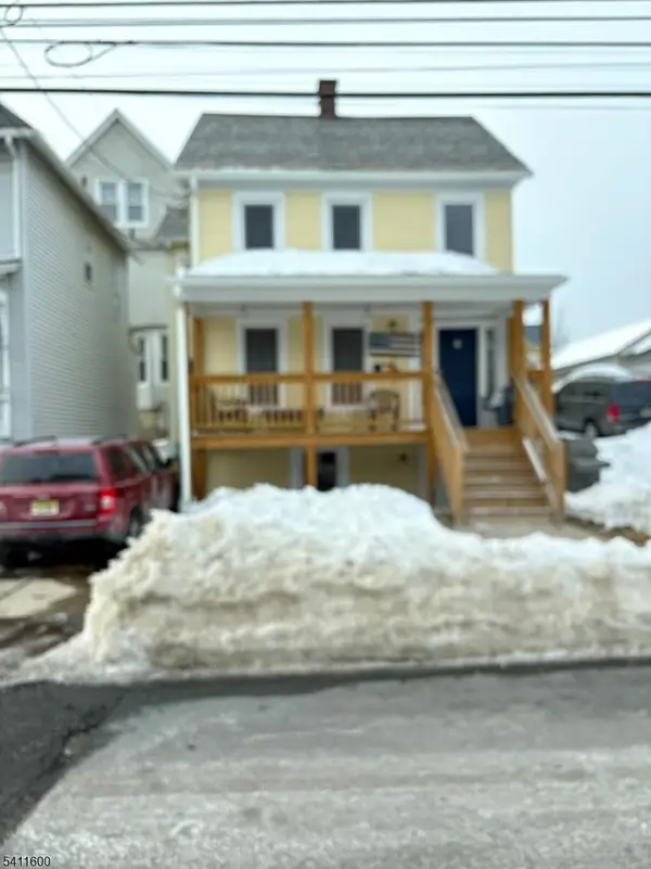 6 Madison St, Newton Town, NJ 07830