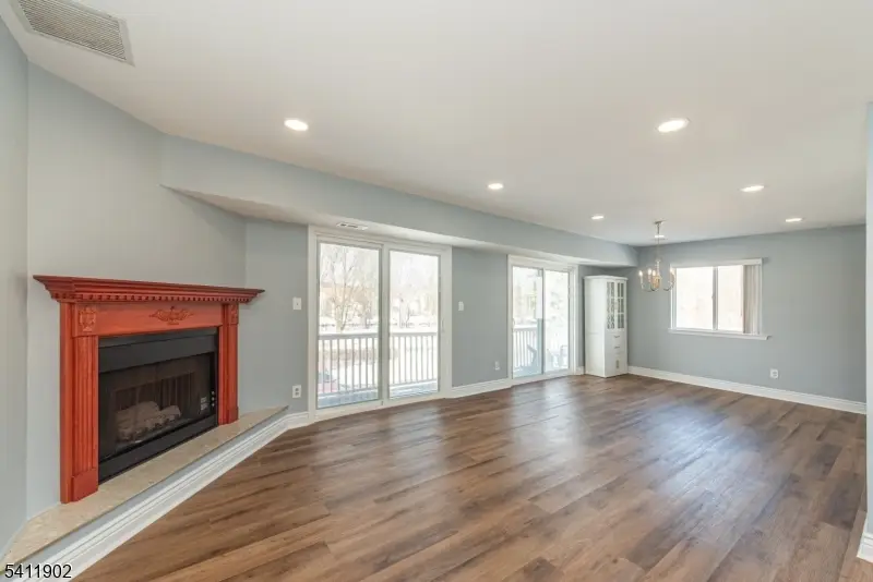 56 Woods Edge Dr, Roxbury, NJ 07876 - #3