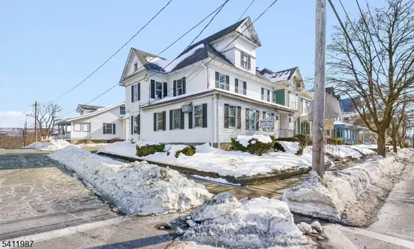 216 High St, Hackettstown Town, NJ 07840